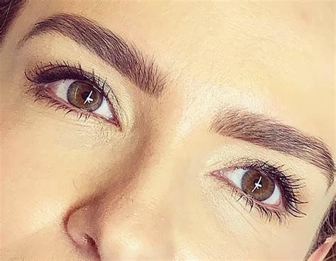 Get Perfectly Defined Brows with Henna Tattoo Eyebrows